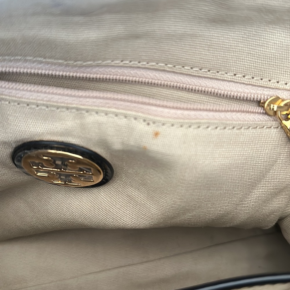 Tory Burch small nylon/patent leather Elle tote. - Picture 5 of 6